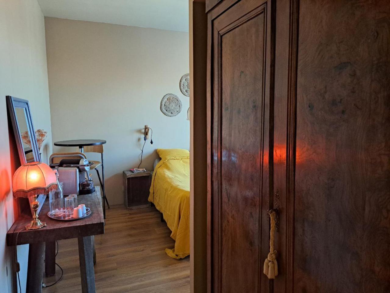 Chambre Cosy En Centre Ville Avec Acces Independant Шательро Экстерьер фото